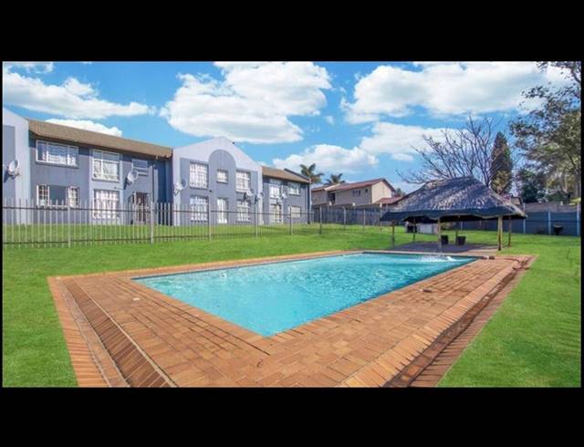 2 BEDROOM APARTMENT FOR SALE IN BRAMLEY VIEW